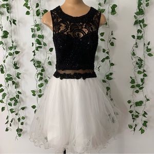 Speechless Mesh Above the Knee Sequin Lace Formal Dress Size 15